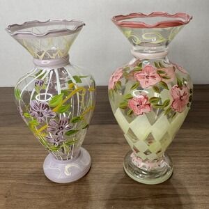 Pair Of Tracy Porter Hand Painted Purple And‎ Pink Glass Floral 6.5" Bud Vases